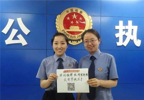 1466475829444061824.jpg 9.jpg